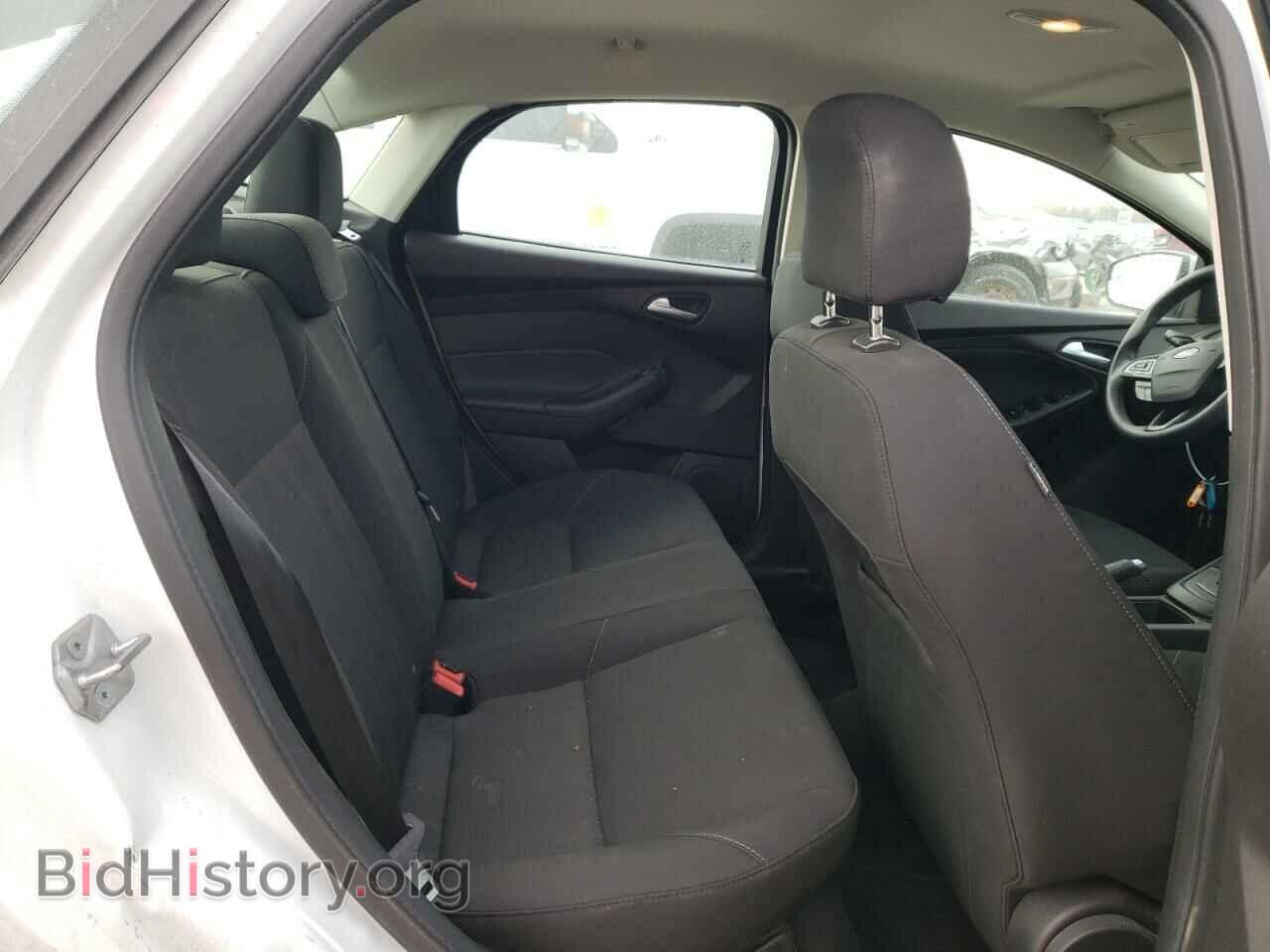 2017 FORD FOCUS - VIN: 1FADP3F25HL205711 - Photo 10