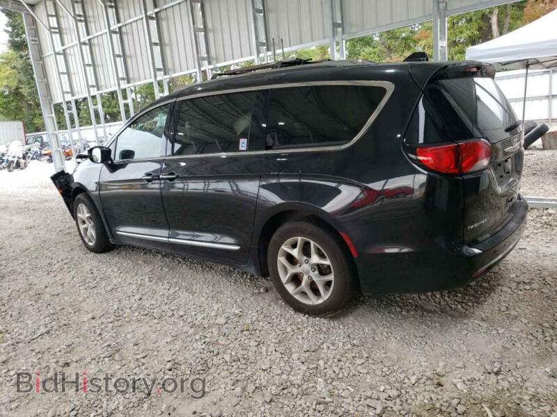 2019 Chrysler PACIFICA (VIN 2C4RC1EGXKR734566) — фото 2 из 13