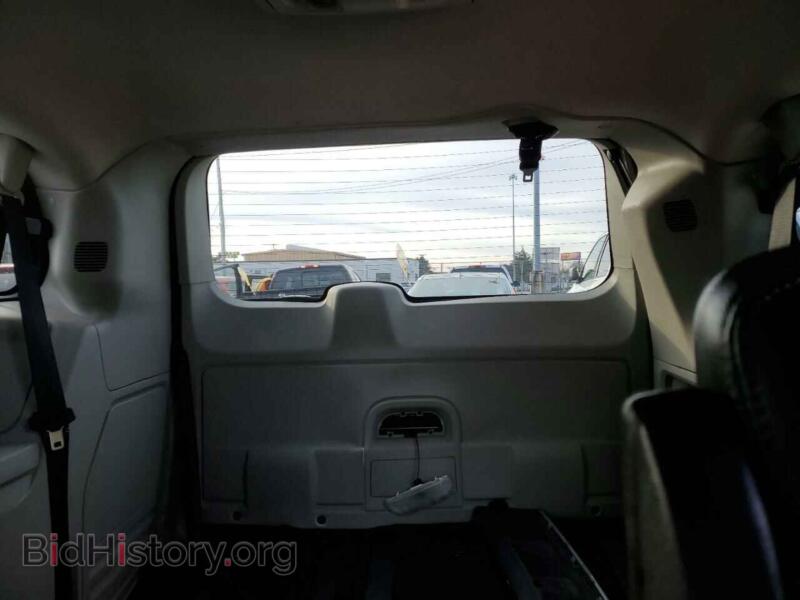 2016 Chrysler MINIVAN (VIN 2C4RC1CGXGR239195) — photo 10 of 13