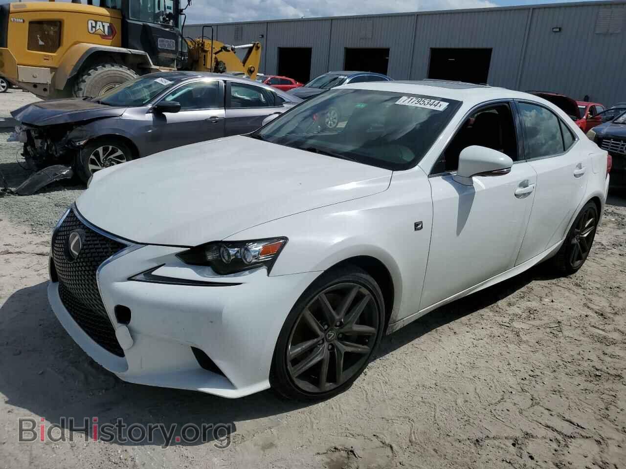 Photo JTHCM1D23G5010021 - LEXUS IS 2016
