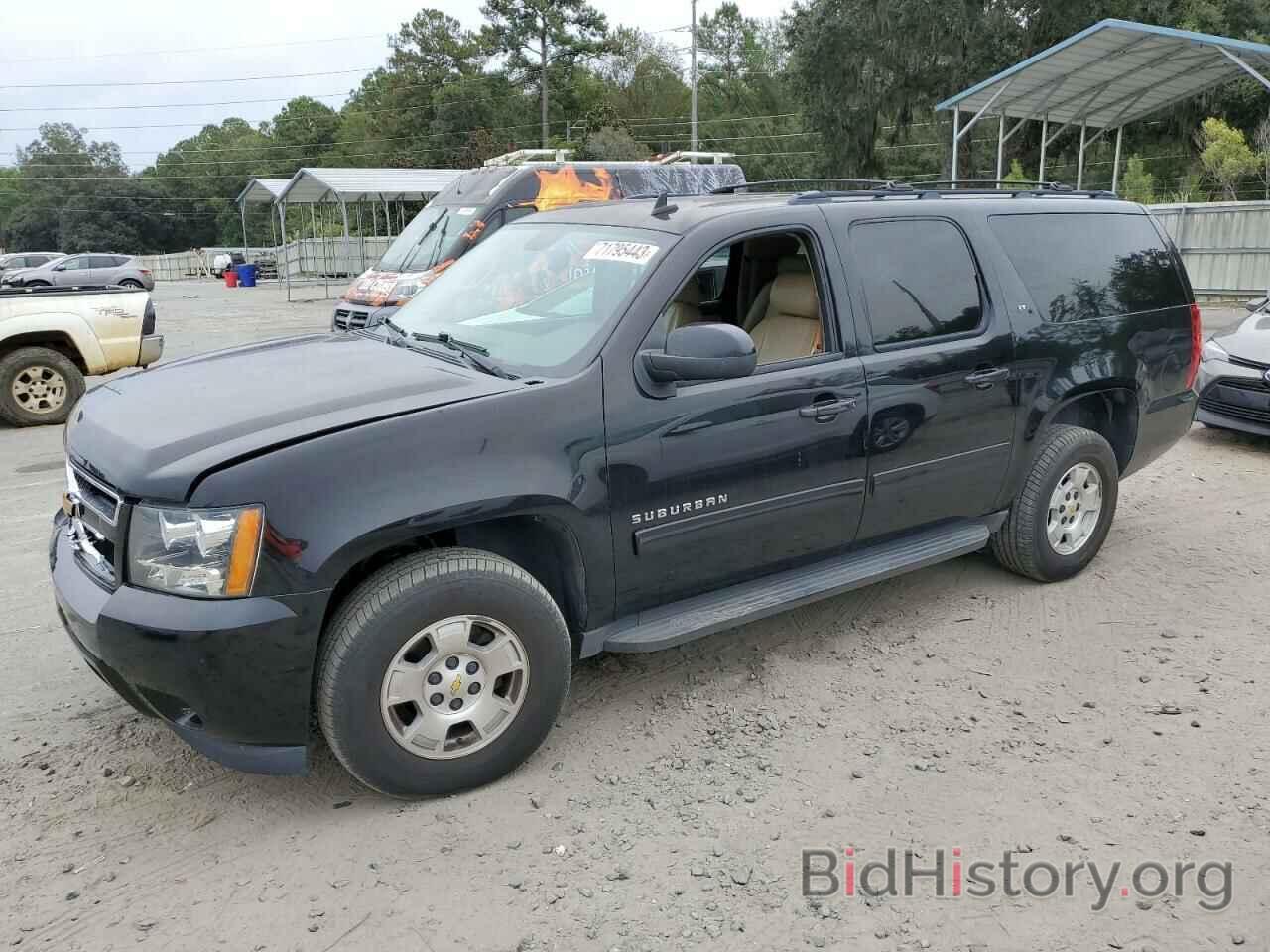 Фотография 1GNUKJE32AR114638 - CHEVROLET SUBURBAN 2010