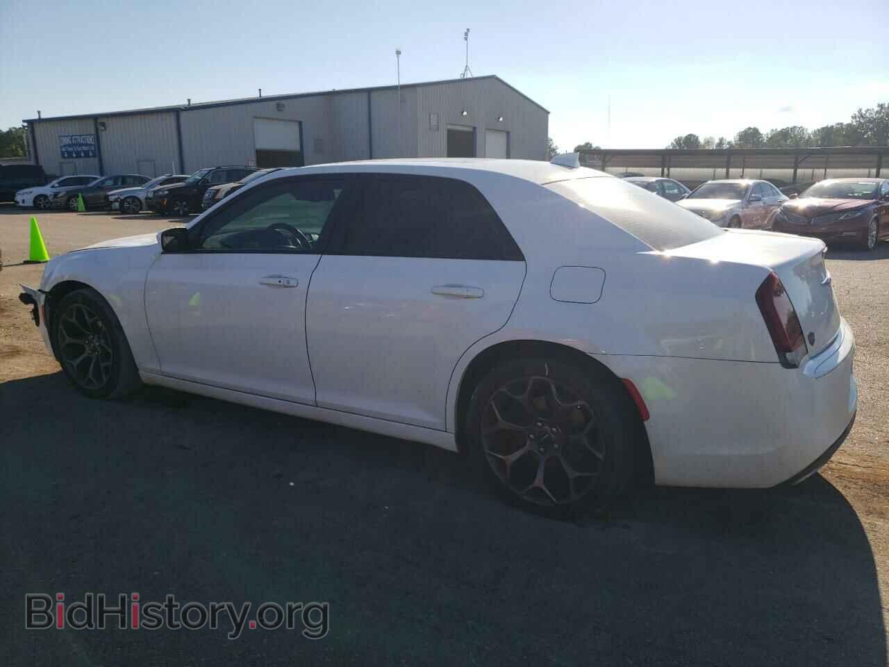2017 CHRYSLER 300 - VIN: 2C3CCABG8HH521497 - Фото 2