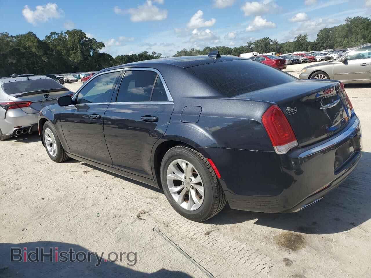 2015 CHRYSLER 300 - VIN: 2C3CCAAG9FH832855 - Фото 2