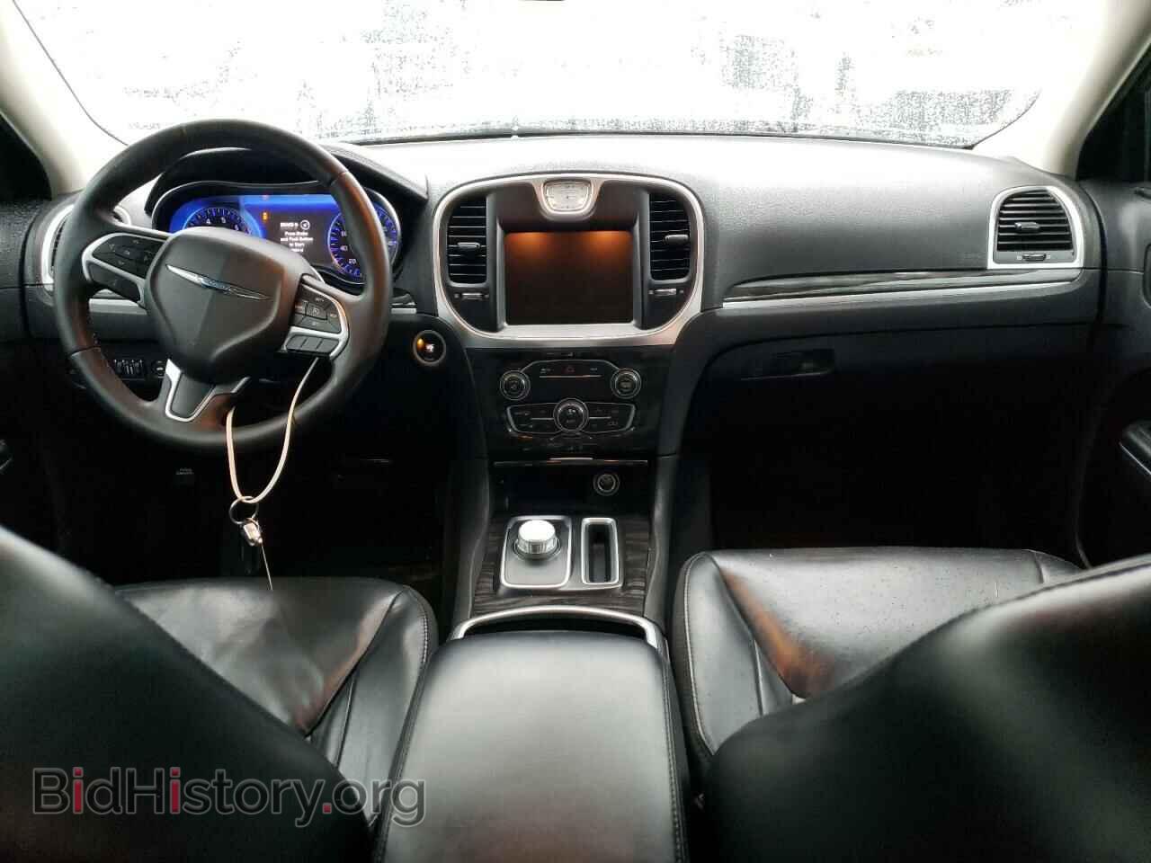 2016 CHRYSLER 300 - VIN: 2C3CCAAG4GH268467 - Фото 8