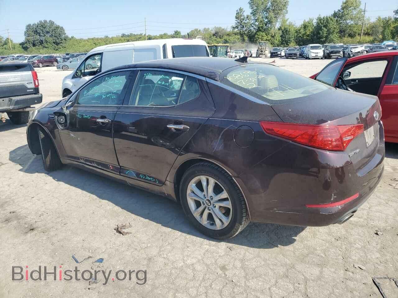 2011 KIA OPTIMA - VIN: KNAGN4A74B5046727 - Фото 2
