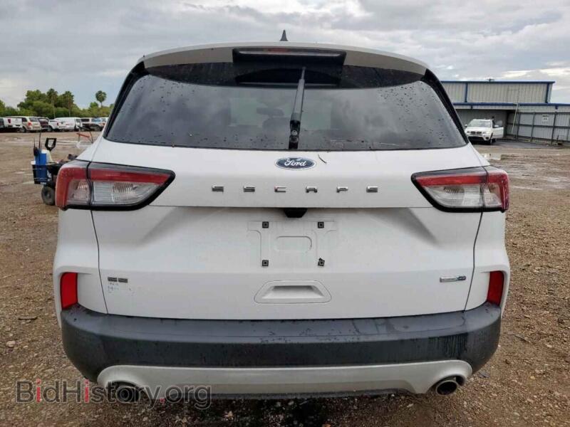 2020 Ford ESCAPE (VIN 1FMCU9G62LUA85416) — photo 6 of 13