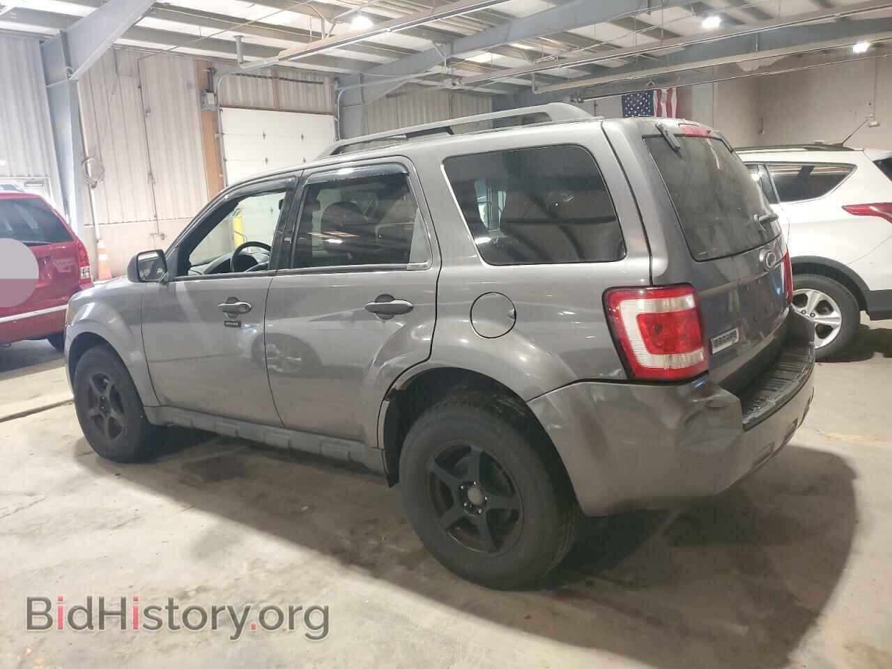 2009 FORD ESCAPE - VIN: 1FMCU93G39KA37796 - Фото 2
