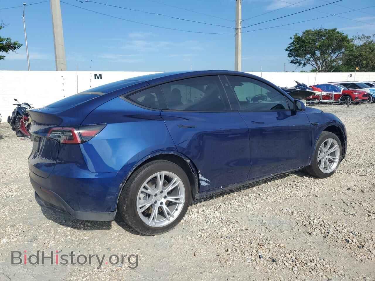 2024 TESLA MODEL Y - VIN: 7SAYGDED4RF073603 - Photo 3