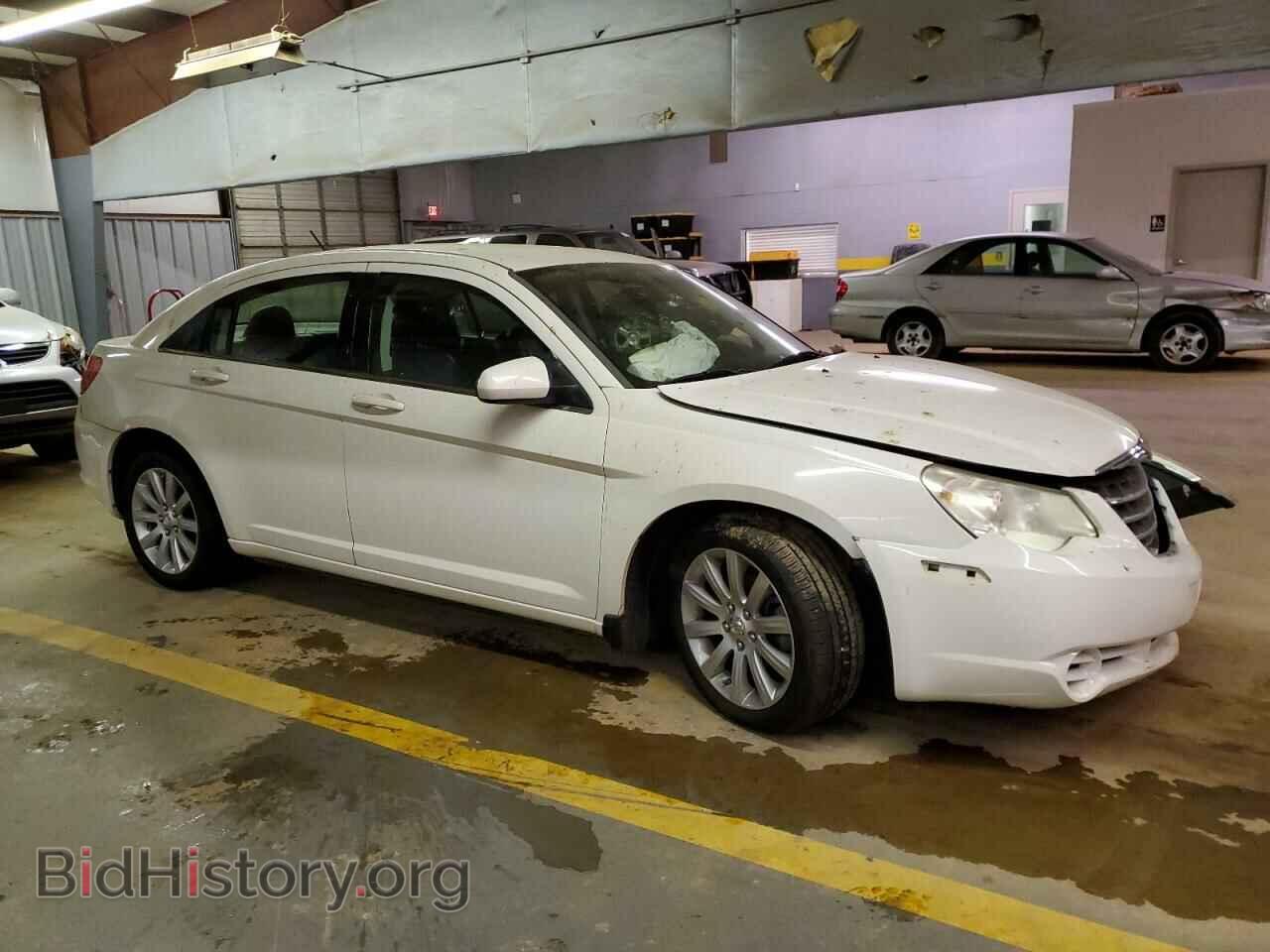 2010 CHRYSLER SEBRING - VIN: 1C3CC5FB0AN233976 - Фото 4