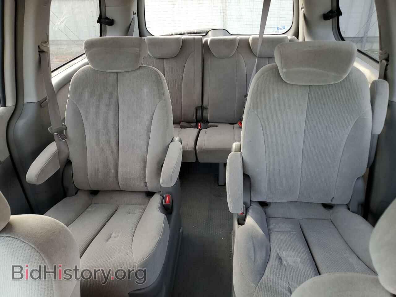 2007 KIA All Models - VIN: KNDMB233776182445 - Фото 10