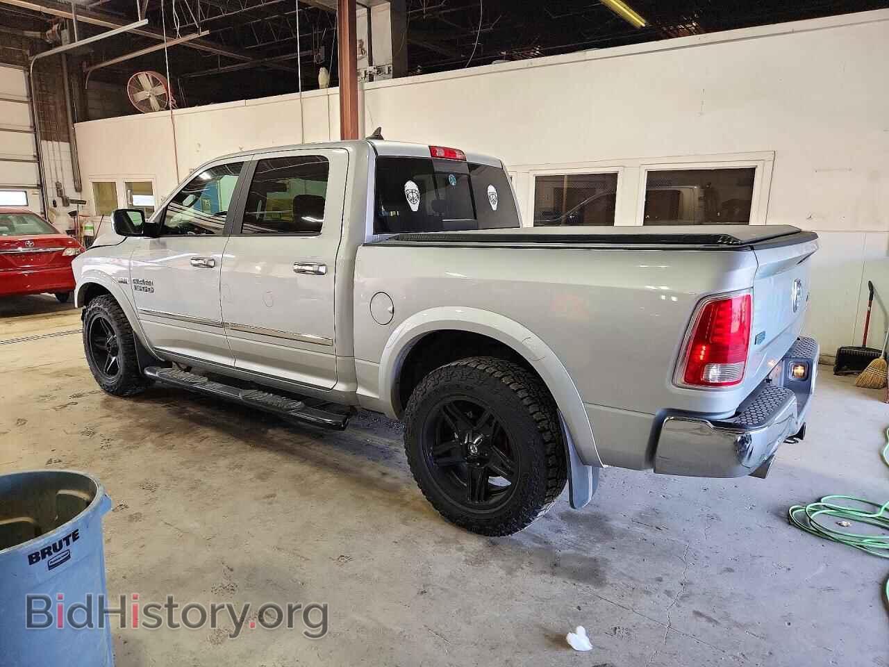 2017 RAM 1500 - VIN: 1C6RR7NT2HS764335 - Фото 2