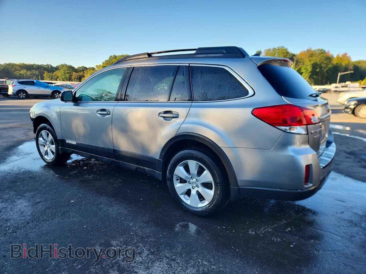 2011 SUBARU OUTBACK - VIN: 4S4BRBKC8B3359093 - Photo 2