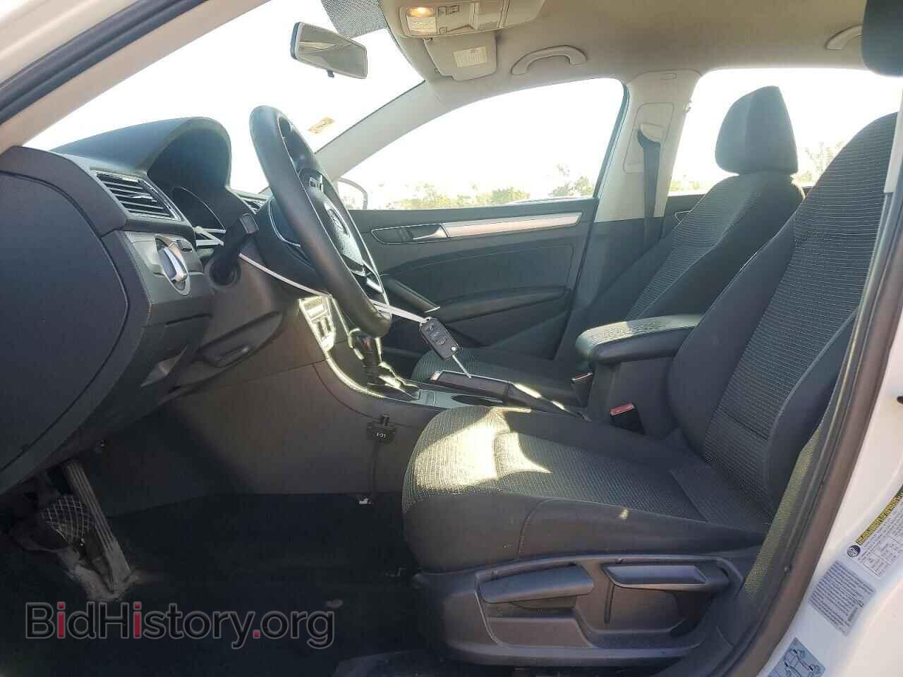 2017 VOLKSWAGEN PASSAT - VIN: 1VWAT7A38HC036362 - Photo 7