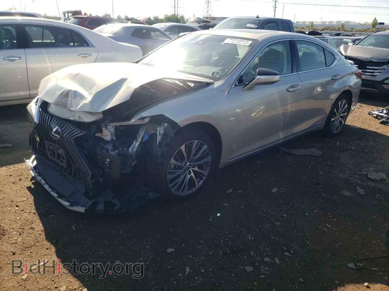 Фотография JTHB21B18K2042565 - LEXUS ES300 2019