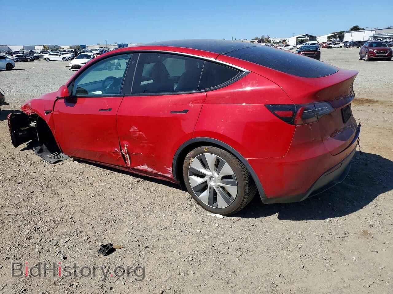 2022 Tesla MODEL Y (VIN 7SAYGDEE6NF342154) — photo 2 of 15