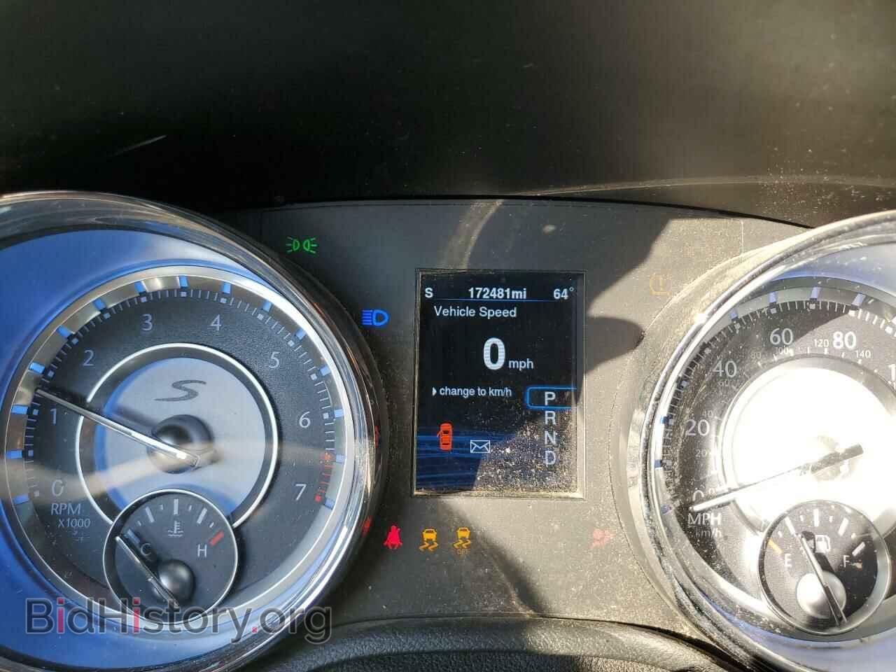 2014 CHRYSLER 300 - VIN: 2C3CCABG1EH352161 - Фото 9