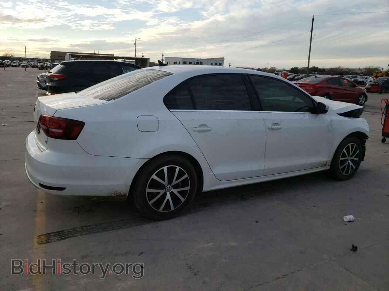 2017 VOLKSWAGEN JETTA - VIN: 3VWDB7AJ4HM214720 - Фото 3
