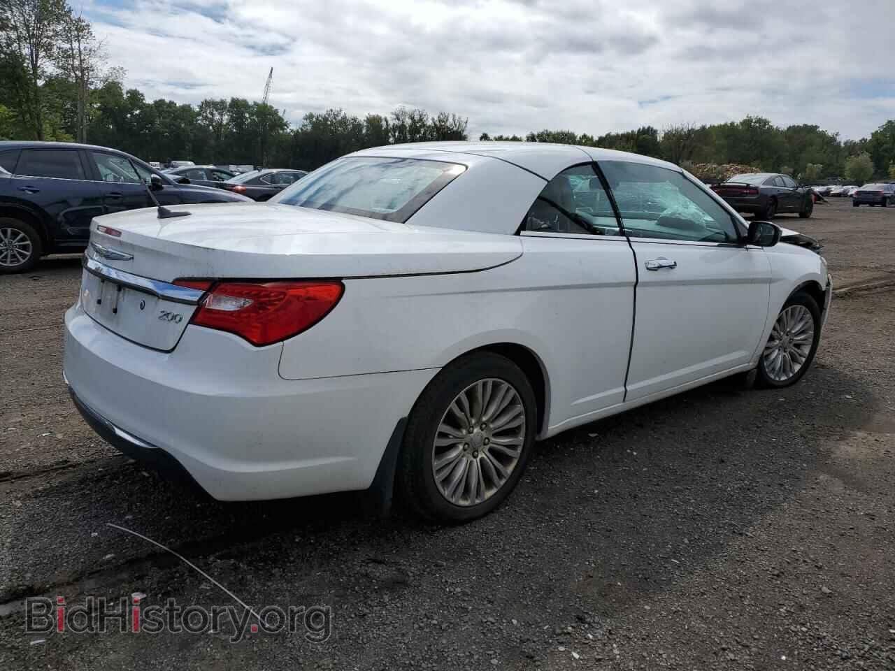 2011 CHRYSLER 200 - VIN: 1C3BC7EG3BN623704 - Фото 3