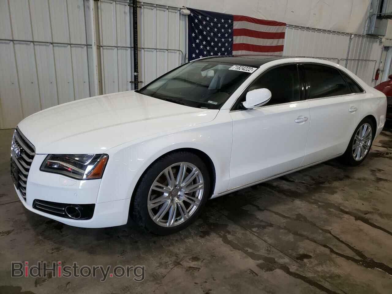 Photo WAURVAFD6CN003952 - AUDI A8 2012