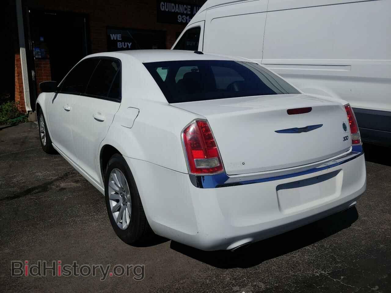2014 CHRYSLER 300 - VIN: 2C3CCAAG2EH345835 - Фото 3