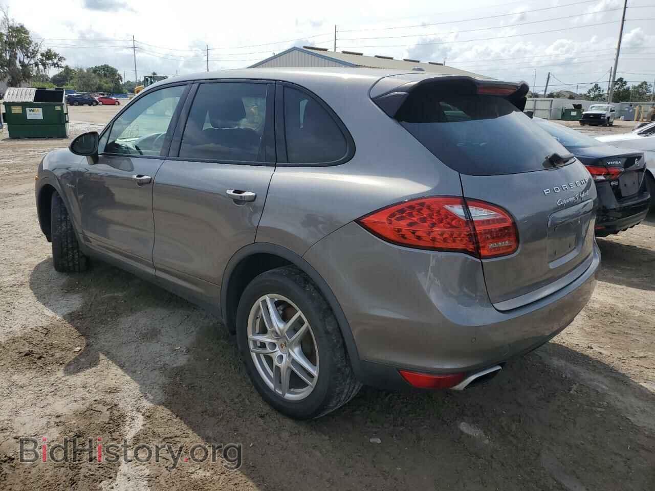 2012 PORSCHE CAYENNE - VIN: WP1AE2A25CLA92421 - Photo 2