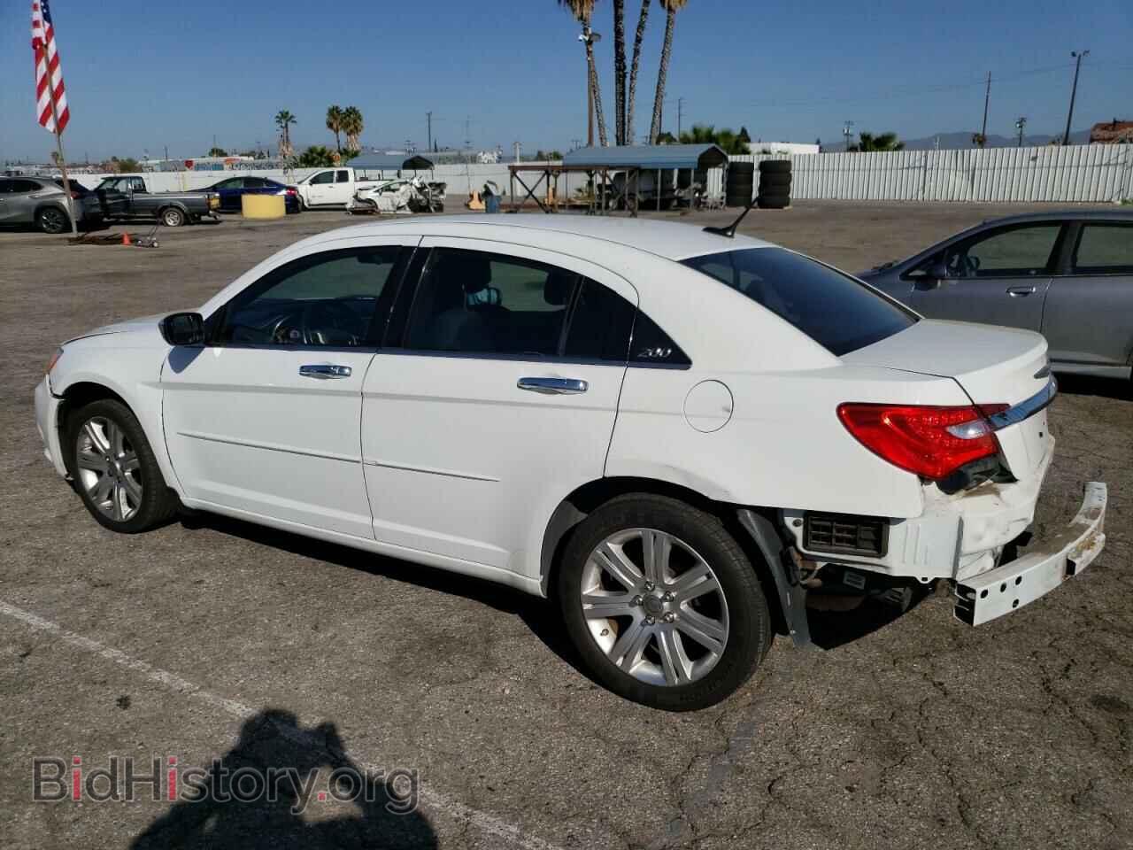 2013 CHRYSLER 200 - VIN: 1C3CCBBB0DN715078 - Фото 2