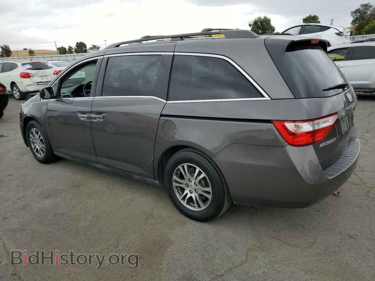2011 HONDA All Models - VIN: 5FNRL5H6XBB053555 - Фото 2