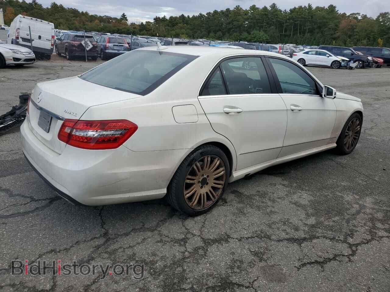 2011 MERCEDES-BENZ E-CLASS - VIN: WDDHF8HB1BA354201 - Фото 3