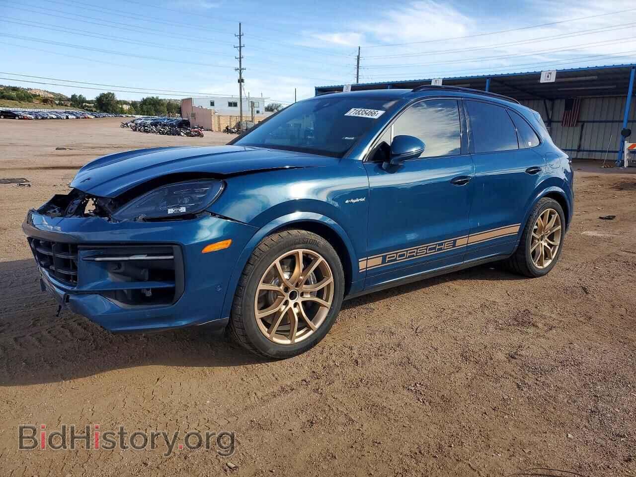 Photo WP1AE2AY8RDA29353 - PORSCHE CAYENNE 2024