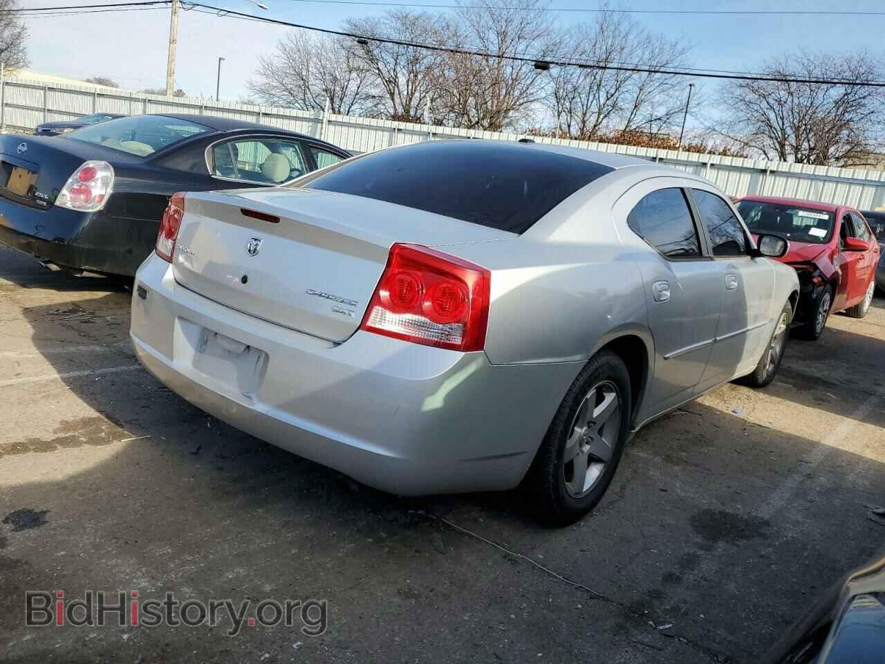 2010 DODGE CHARGER - VIN: 2B3CA3CV2AH237073 - Фото 3
