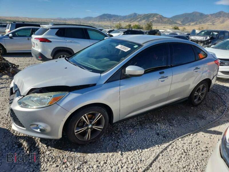 2012 Ford FOCUS SE (VIN 1FAHP3F23CL119629) — photo 1 of 14, Copart, damage: rear end