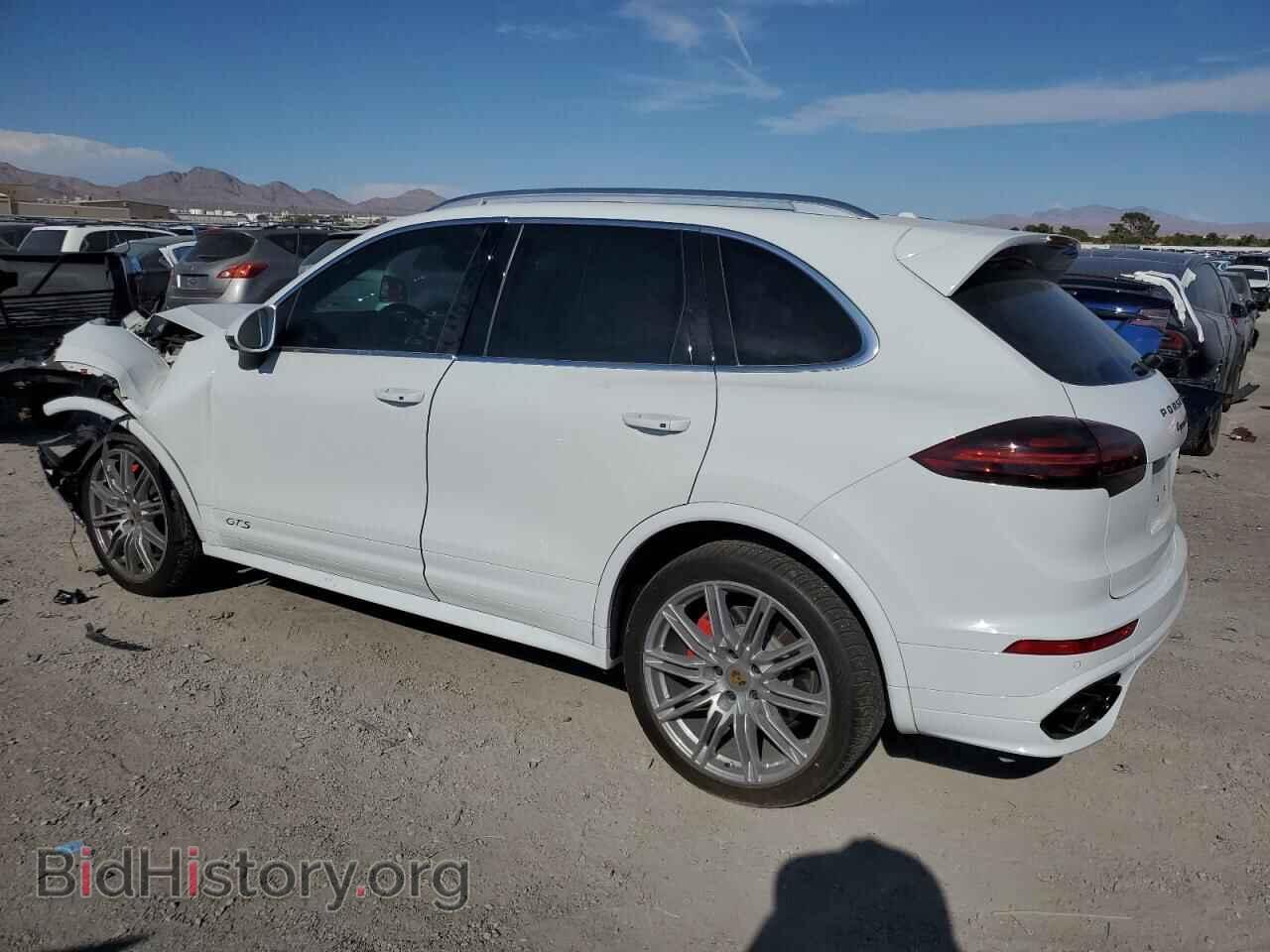 2017 PORSCHE CAYENNE - VIN: WP1AD2A25HLA81784 - Фото 2