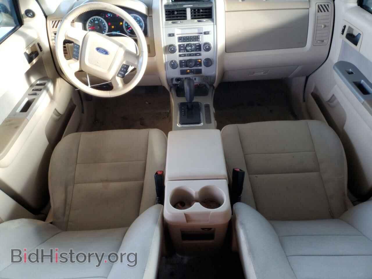 2011 FORD ESCAPE - VIN: 1FMCU0D75BKB18797 - Фото 8