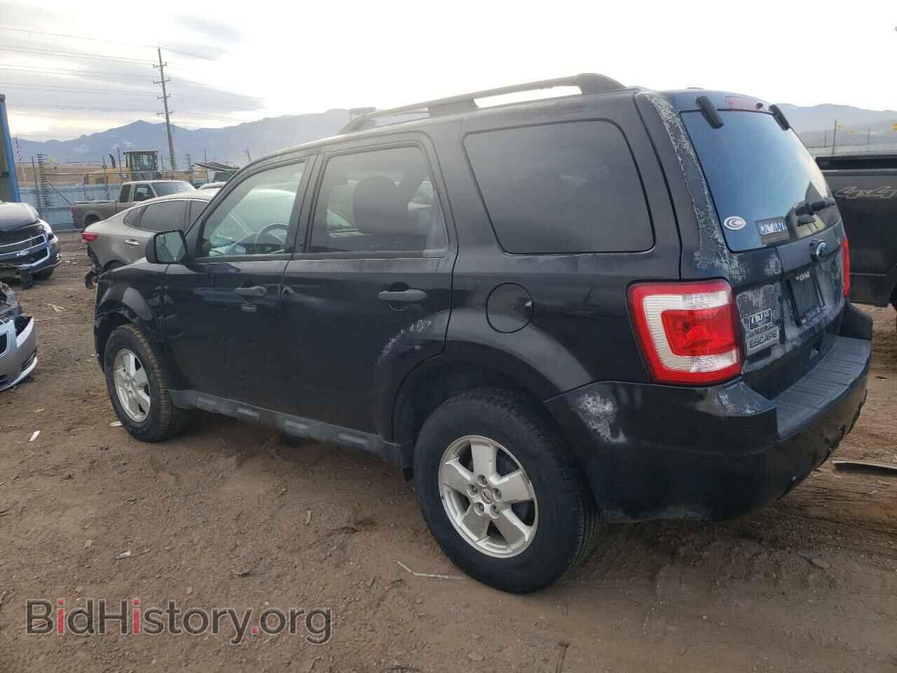 2011 FORD ESCAPE - VIN: 1FMCU9D74BKA74411 - Фото 2