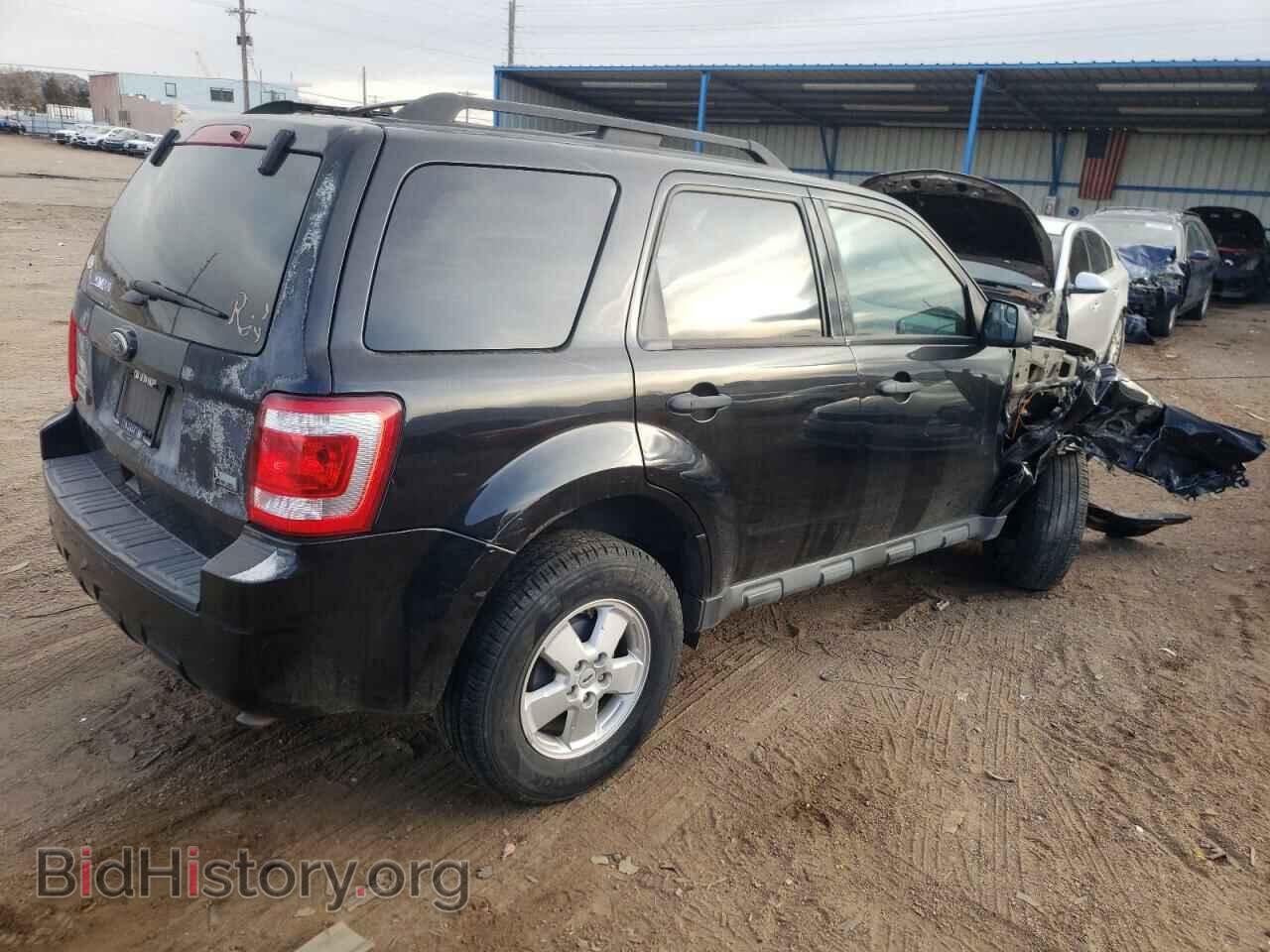2011 FORD ESCAPE - VIN: 1FMCU9D74BKA74411 - Фото 3