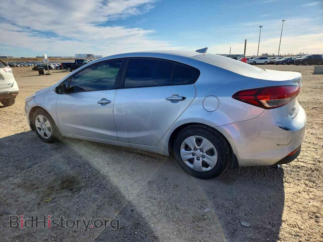 2017 KIA FORTE - VIN: 3KPFL4A77HE076726 - Фото 2