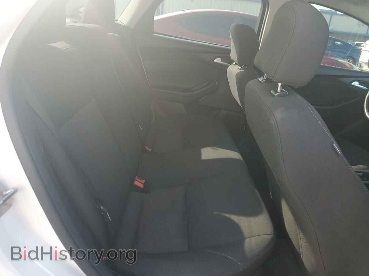 2016 FORD FOCUS - VIN: 1FADP3F24GL242134 - Фото 10