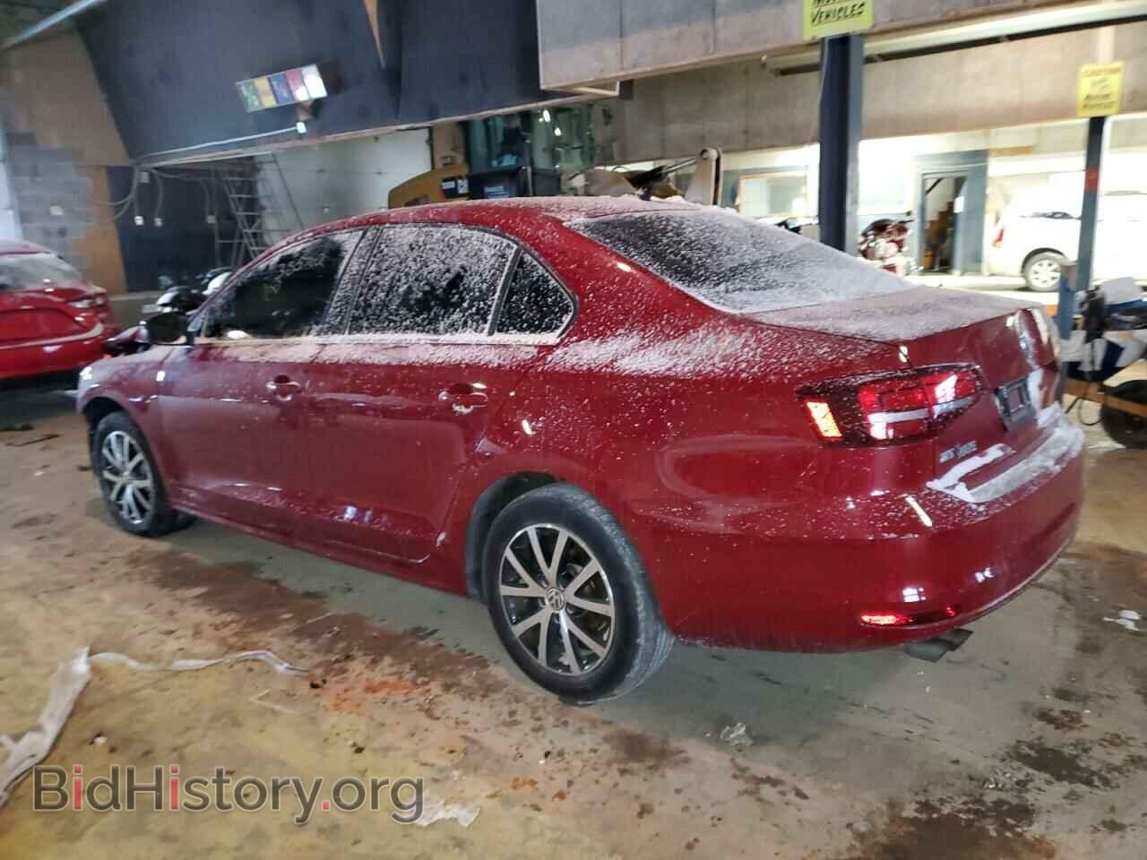 2017 VOLKSWAGEN JETTA - VIN: 3VWDB7AJ1HM385702 - Фото 2