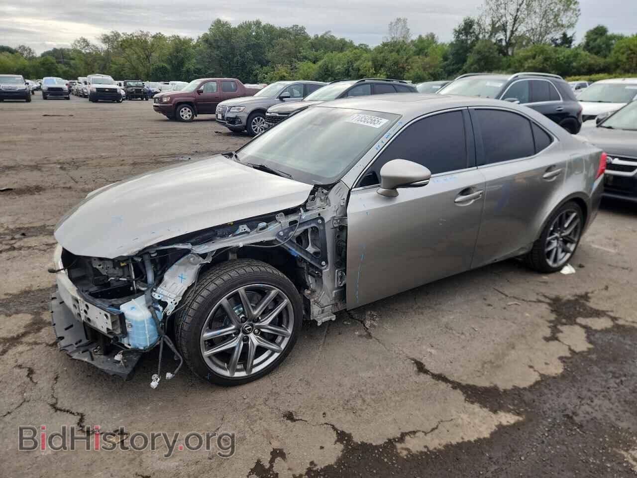 Фотография JTHC81D29K5038760 - LEXUS IS 2019