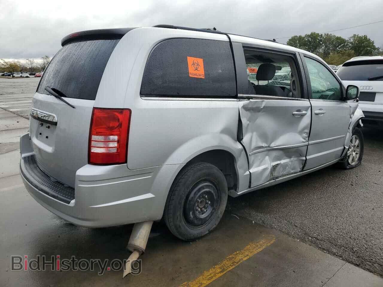2008 CHRYSLER MINIVAN - VIN: 2A8HR54P38R748121 - Фото 3