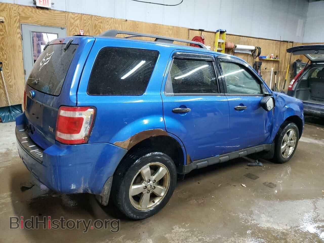 2011 FORD ESCAPE - VIN: 1FMCU9DGXBKC02845 - Фото 3