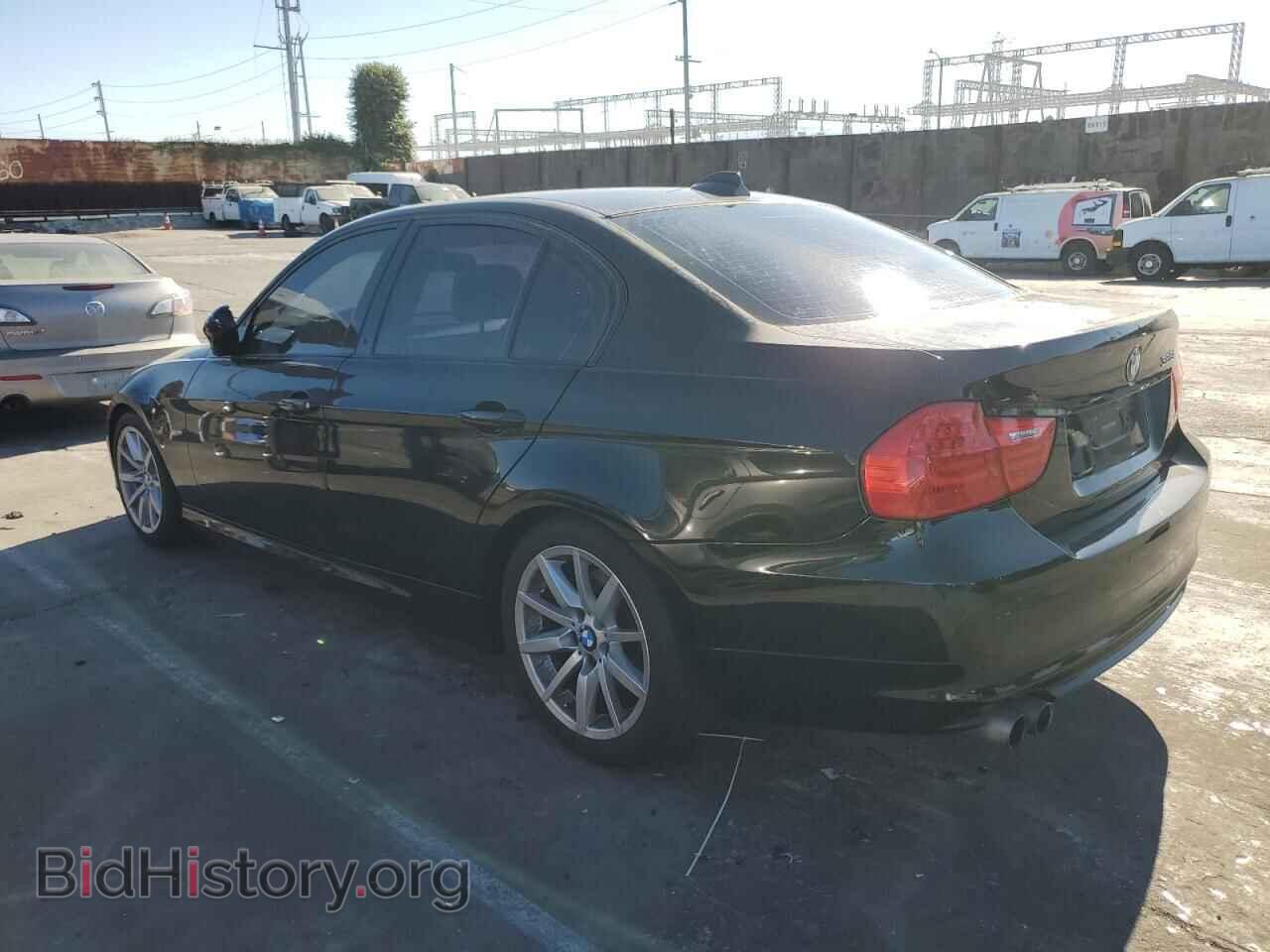 2009 BMW 3 SERIES - VIN: WBAPH77509NL83002 - Фото 2