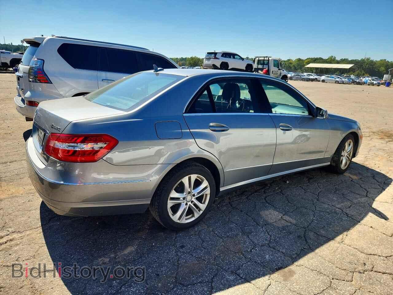 2011 MERCEDES-BENZ E-CLASS - VIN: WDDHF8HB4BA273791 - Фото 3