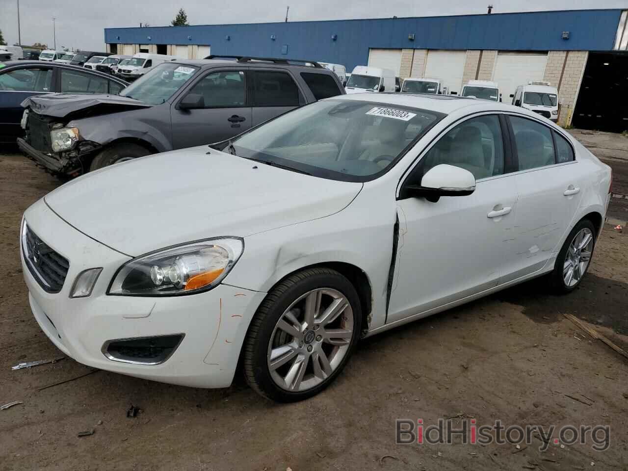 Photo YV1902FH1B2014930 - VOLVO S60 2011