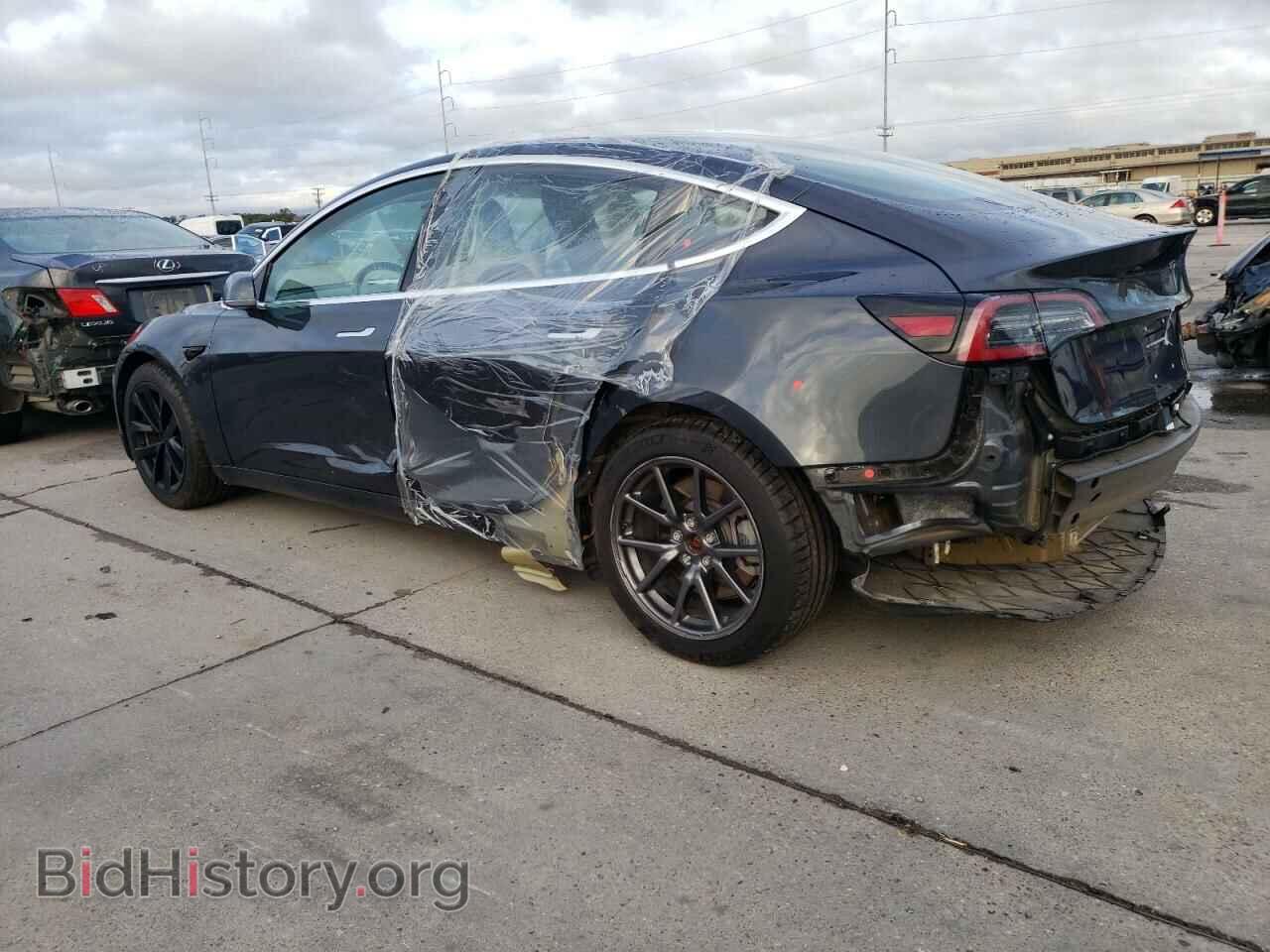 2018 TESLA MODEL 3 - VIN: 5YJ3E1EB9JF097202 - Photo 2