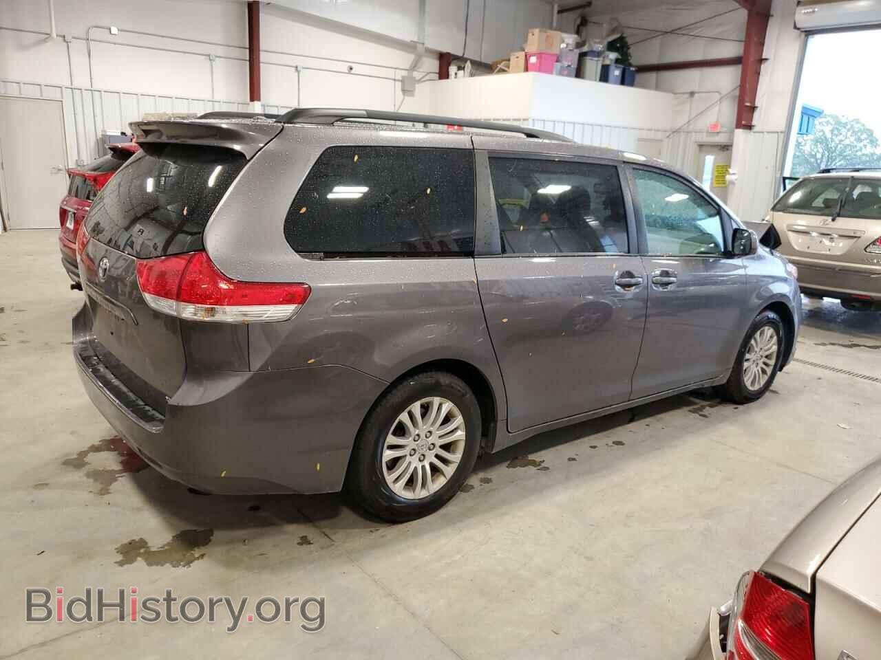 2011 TOYOTA All Models - VIN: 5TDYK3DC7BS116363 - Фото 3