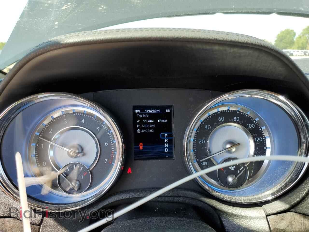 2012 CHRYSLER 300 - VIN: 2C3CCAHG2CH208218 - Фото 9