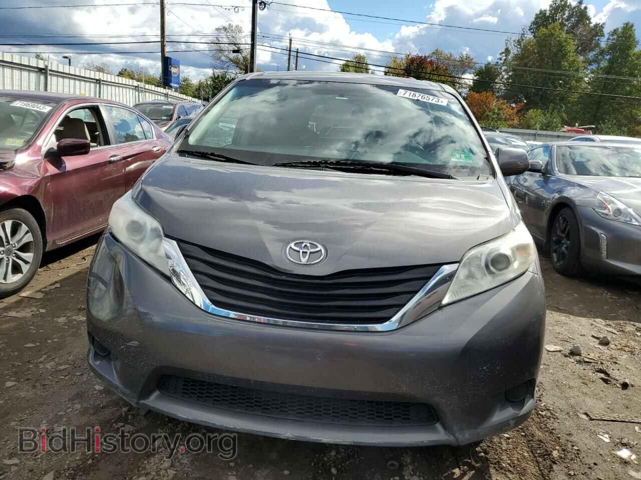 2011 TOYOTA All Models - VIN: 5TDKK3DC4BS085174 - Фото 5