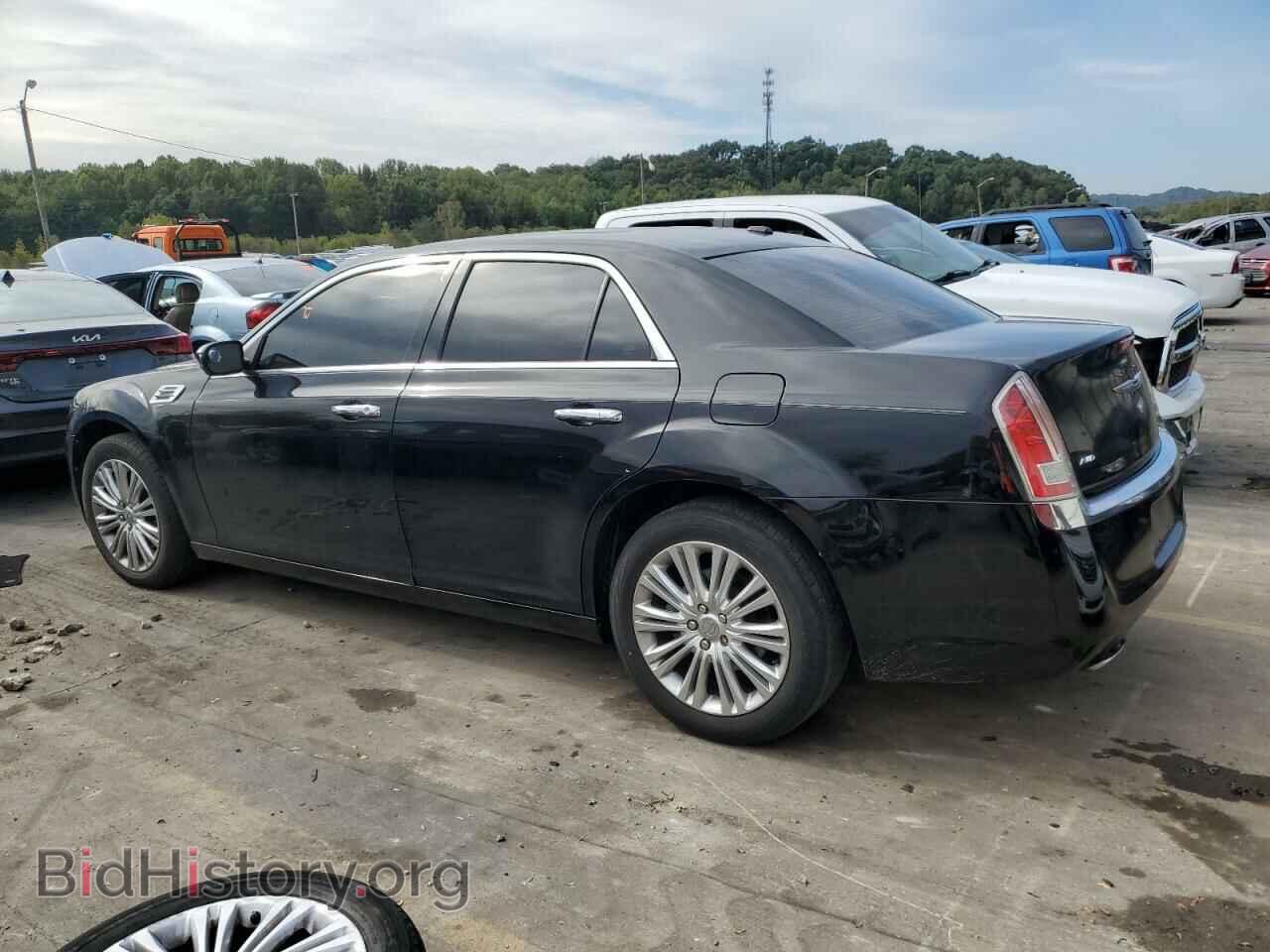 2014 CHRYSLER 300 - VIN: 2C3CCAKG4EH260428 - Фото 2