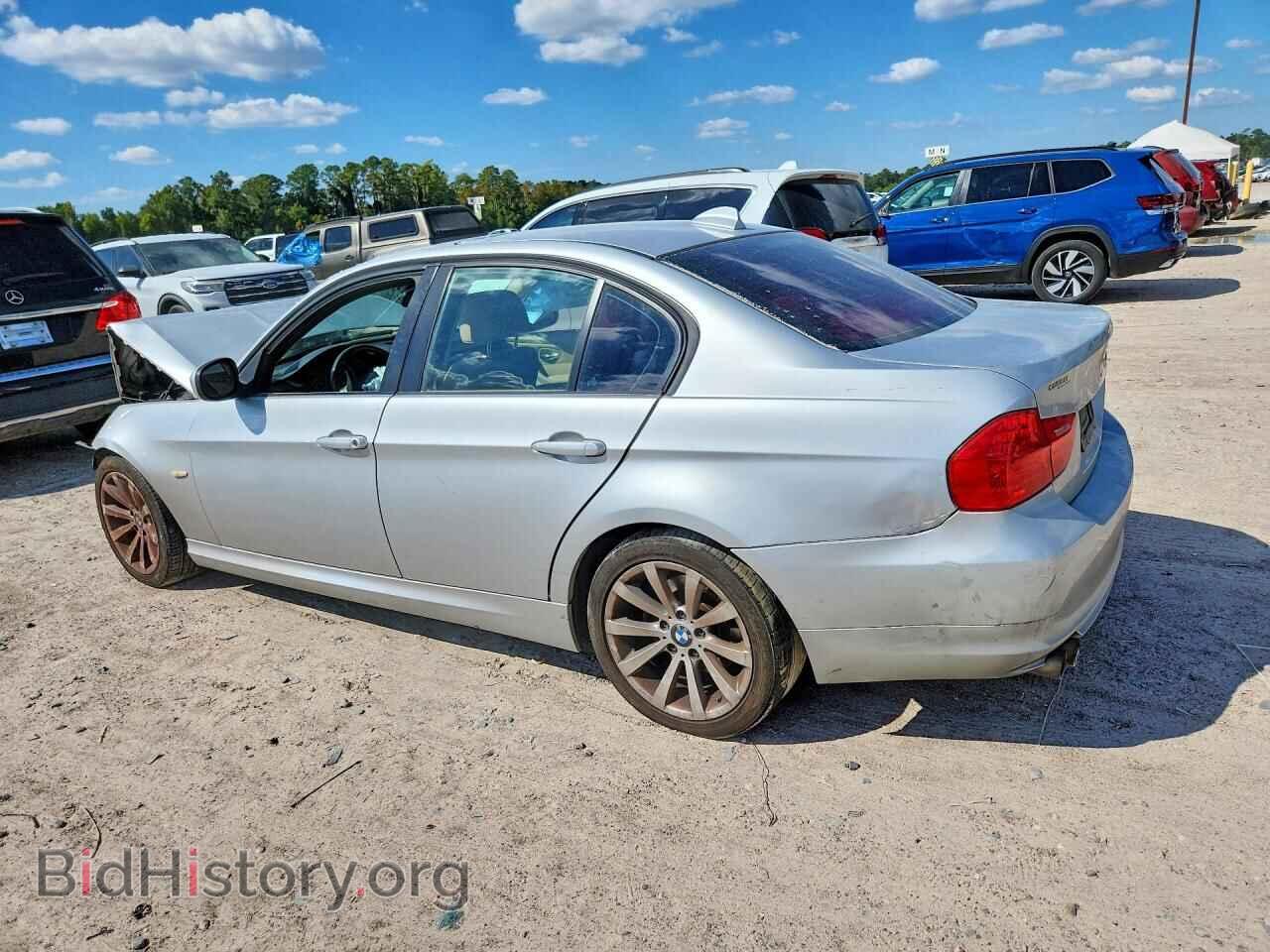 2011 BMW 3 SERIES - VIN: WBAPH5G54BNM76549 - Фото 2